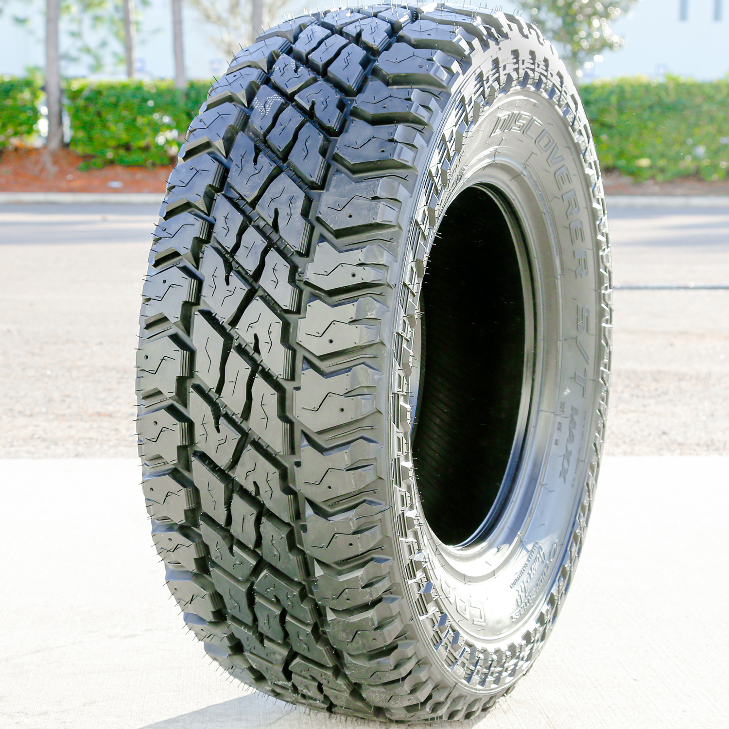Cooper Discoverer S/T Maxx 255/80R17 121/118Q E (10 Ply) MT M/T Mud Terrain Tire