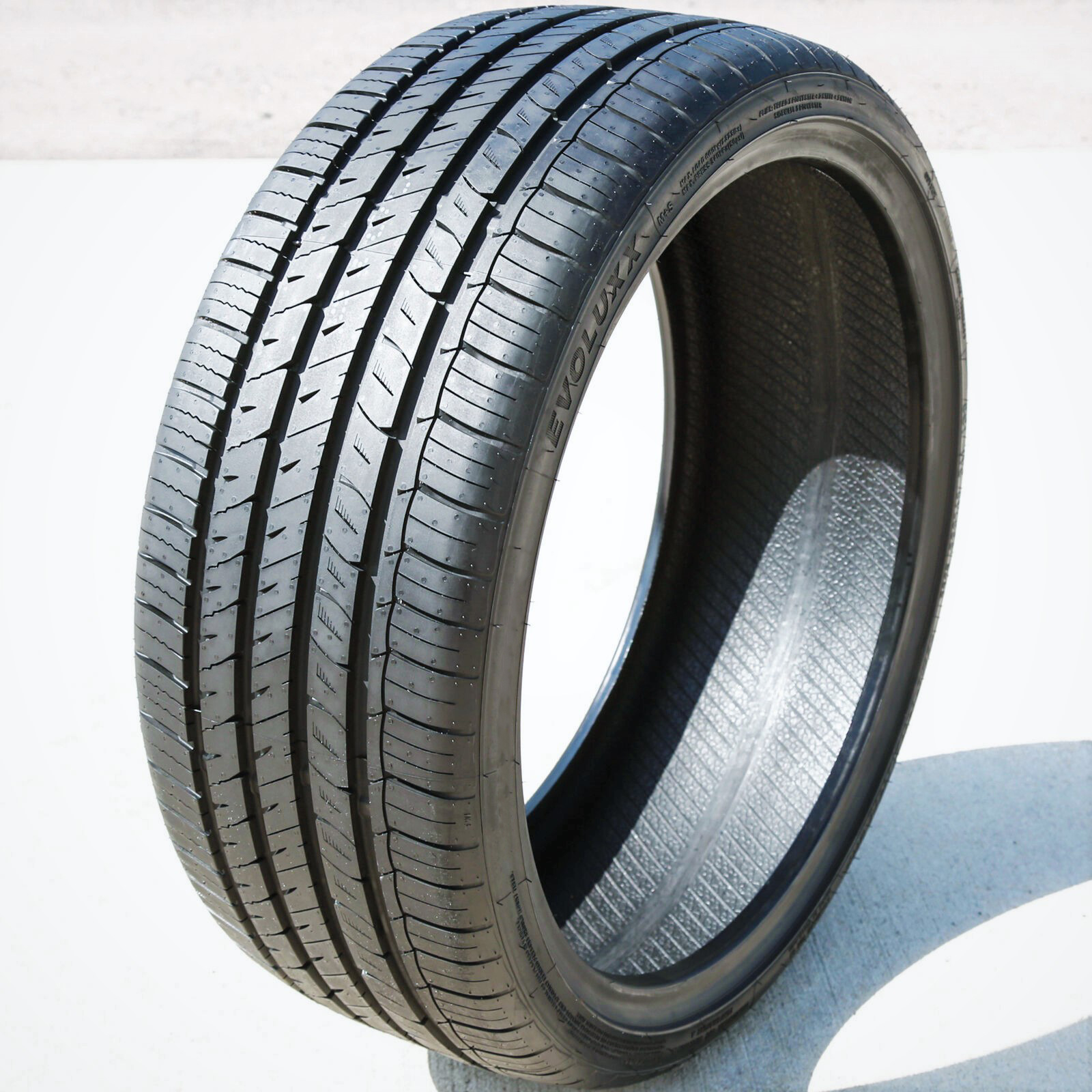 Evoluxx Capricorn UHP 205/40R17 84W XL AS A/S All Season Tire