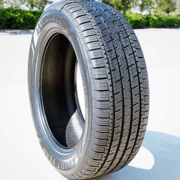 Goodyear Assurance MaxLife 215/65R17 98V
